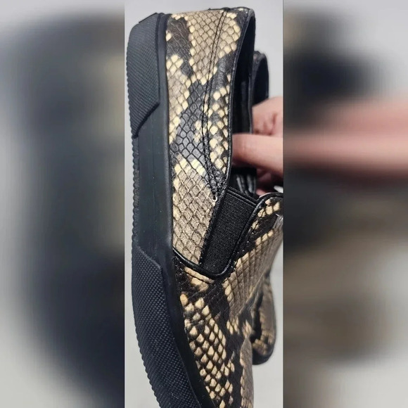 Michael Kors Women's Black Snake Python Keyton Loafer Slide On Size 6.5 - Picture 7 of 13